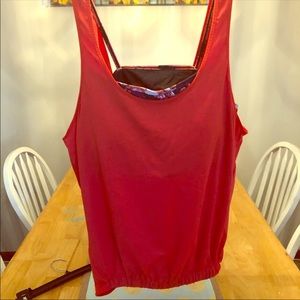 Fabletics 2 in 1 tank top / sports bra XXL